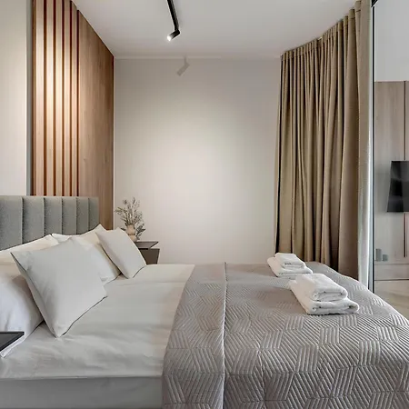 Flatbook - Center Grano With Parking Apartament